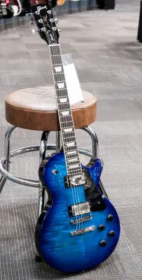 Gibson - Les Paul Studio Session Electric Guitar with Softshell Case - Cobalt Burst 2